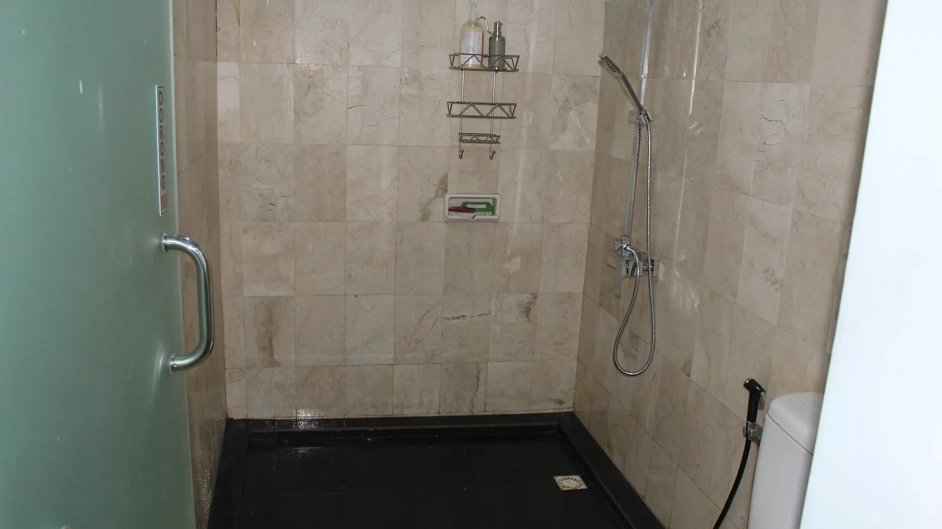 Pecatu Vira House Hotel